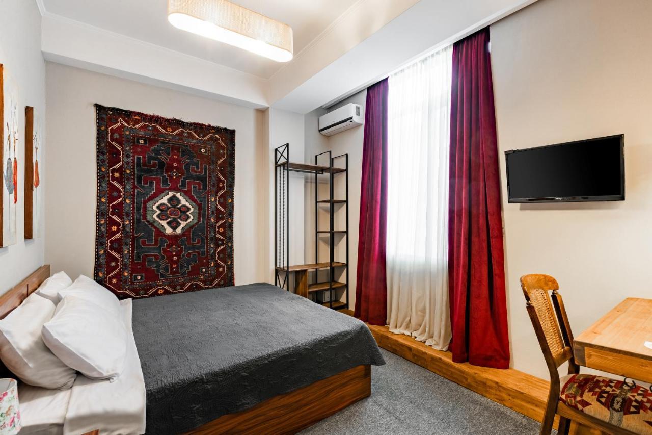 Hotel Beli Tbilisi Bagian luar foto